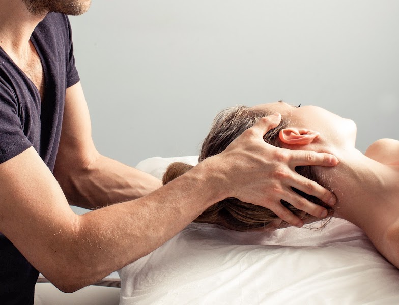 Foto de Fisioterapia deportiva, Acupuntura, Masaje, Terapias naturales, Enfoque Gestalt - MereuClinics